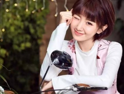 毛晓彤让汪峰多发歌，她的话有调侃的意思吗？