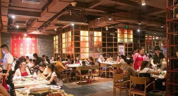 重庆男子牛杂火锅店吃出脱皮老鼠 网友：头一次光看文字都想吐