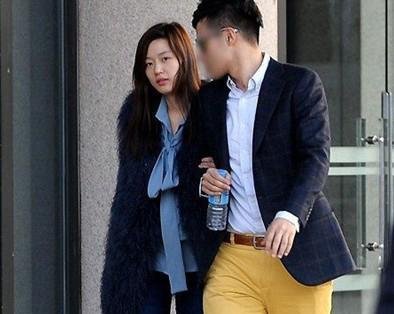 全智贤方否认离婚传闻 这是咋情况？