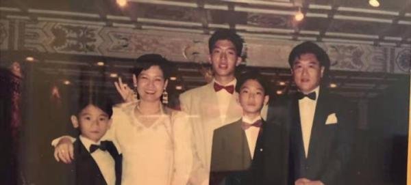 高以翔的曾祖父；