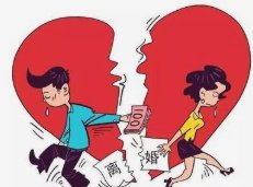 一男子因不满意离婚，擅自潜入前妻家剪毁衣服，他为何如此极端？