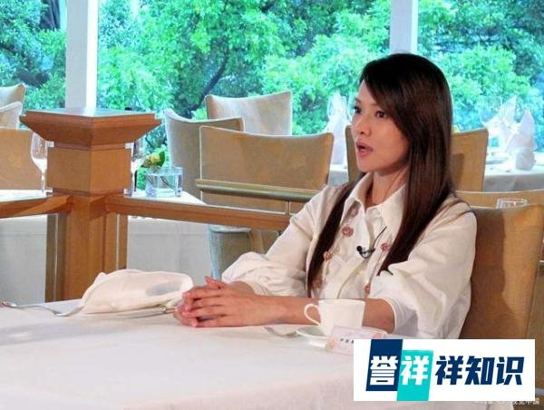 秦昊妈妈劝伊能静谨言慎行