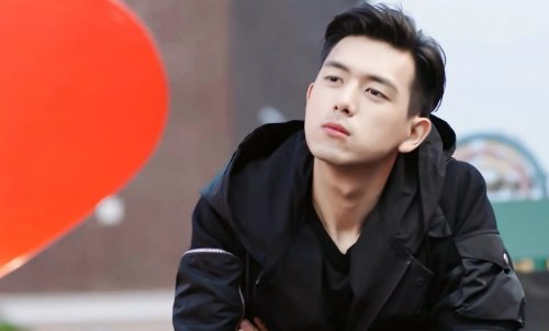 类似李峋的男主