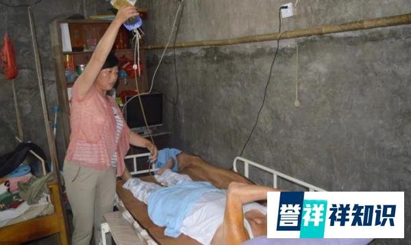失能父亲不能自理，卧床需要人端屎端尿，女儿照顾合适吗？