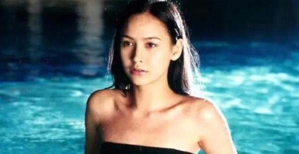 那些年港片中貌美如花的国际女星