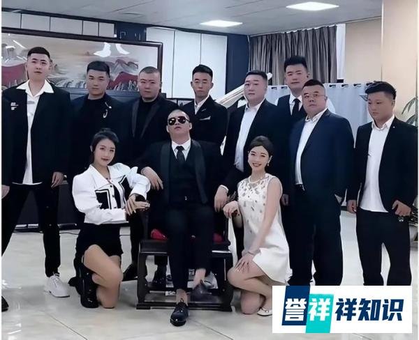 快手头部主播“二驴”被永久封号，大快人心。