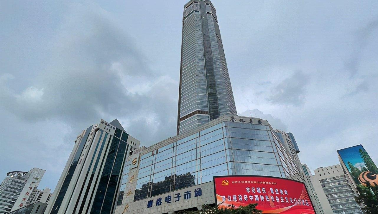 深圳赛格大厦: 施工或出问题，相关单位要担责吗?