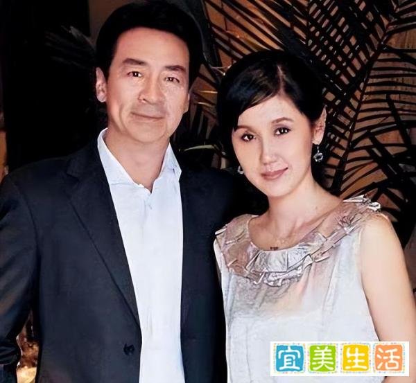 寇振海:在女儿催促下,三婚娶小21岁娇妻,54岁再得子