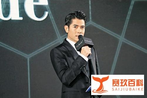 内地狂收12.7亿,周润发登上了票房顶端,他终于把局面给扭转过来了!