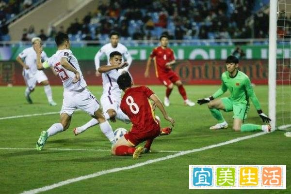 胡锡进：希望男足不是吃饱喝足加躺平谁都没招的超级妈宝