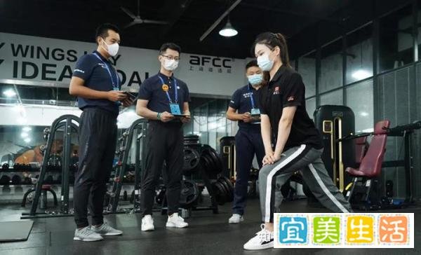 学健身教练培训一般费用是多少呀？