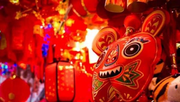 才大年初二，就有不少人离家返城，“返程潮”为何越来越早？