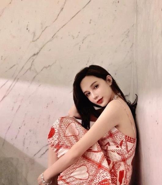 演员孔垂楠被爆出轨同性致女友染病，当心私生活混乱染这病毁一生