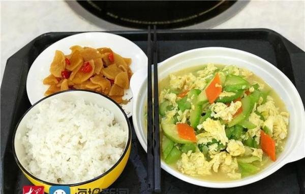 怒赞！饭店为困难客人提供免费晚餐，温暖全网的“套餐A”是啥？