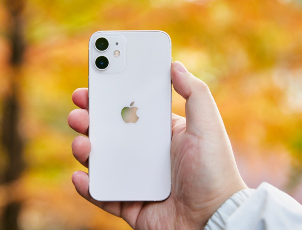 苹果降低iPhone12?mini产量，它从性能来说怎么样？