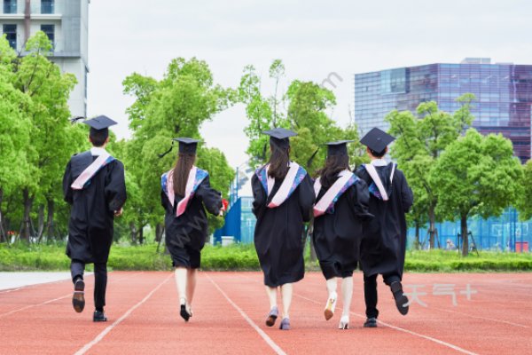 湖北籍学生江苏大学坠亡，意外还是人为？