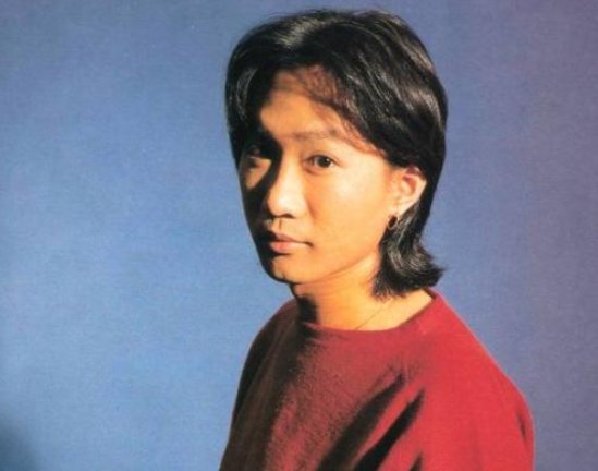 当年拉黄家驹掉下3米舞台的内村光良，现如今怎么样？