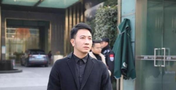 林生斌真的残忍吗？黑板上的一些字迹让人怀疑，事件不简单！