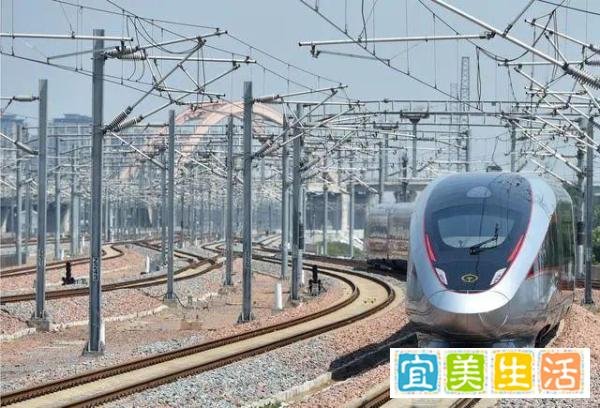 十一假期火车票已售出超1亿张！12306最多同时候补20个车次