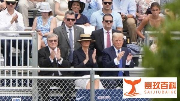 专程参加幼子高中毕业礼，特勤局戒备森严！特朗普骄傲全写在脸上