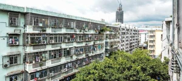 学区房大崩盘!深圳某学区14万/平跌到4万,暴跌70%!