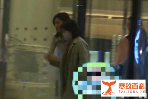 李亚鹏七个字回应结婚传闻，向好友炫耀婚戒，这次是真爱了