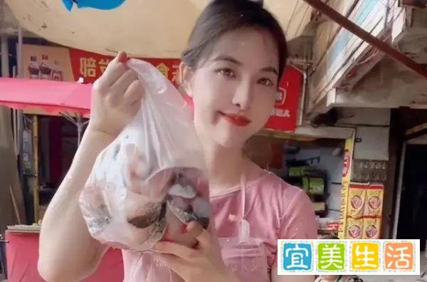 卖鱼西施回应走红:长得好看没用!