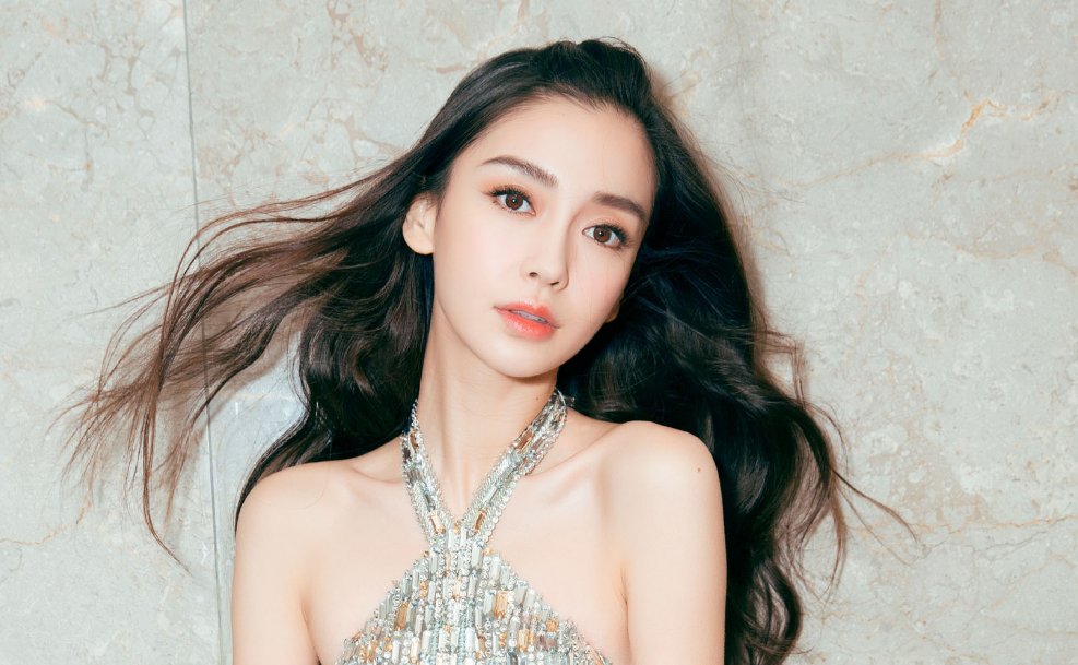 李菲儿道出与黄晓明分手的原因，背后究竟有什么隐情呢？