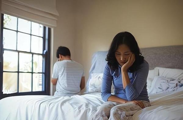 幼师婚内出轨，回归家庭被原谅，却被情夫要挟，而结局是一声长叹