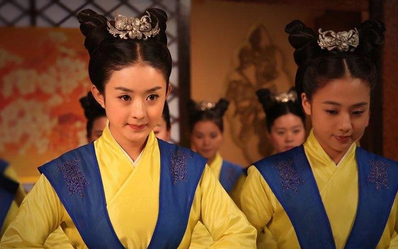 中国历史上唯一的女相陆令萱，为何能让北齐的一众奸臣佞贼唯命是从呢？