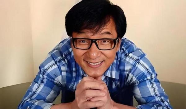 吴绮莉凌晨发文怒斥成龙，称其毁自己人生、伤害无辜女儿-成龙私生女