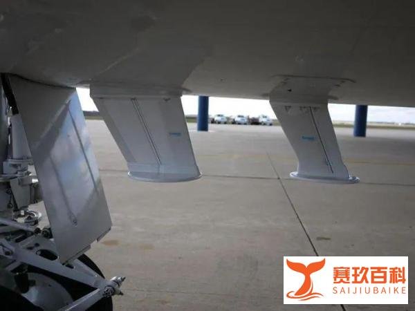 手机在万米高空能收到地面上基站的信号吗？