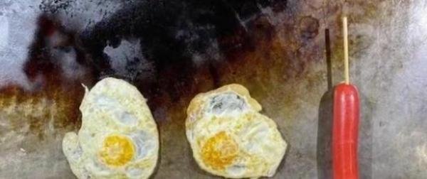 太暖心!厨师煎100分爱心餐，为泪奔程序员加油打气
