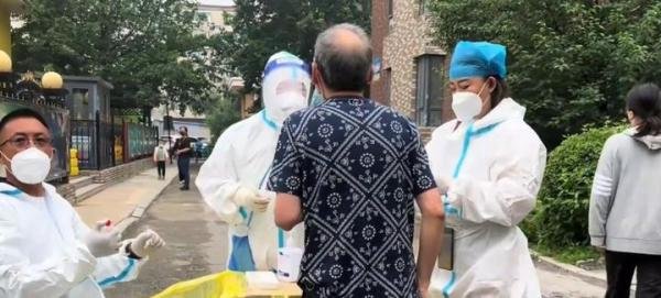 官方:只有密接人员才会集中隔离 这是咋情况？
