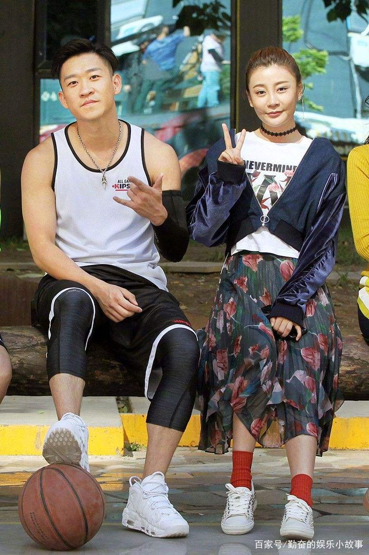 曹云金与妻子离婚时,为她转账500万,两人现状如何?