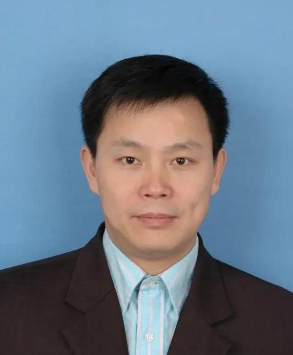 荒谬！南都报兼新京报创始人，强烈要求逮捕胜选的川普