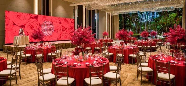 郑州一对新人办婚宴吃完不结账跑了，饭店该如何追责？