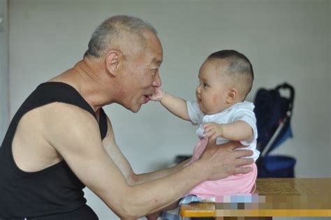 老少配xbxbxbxbxb手机版特点