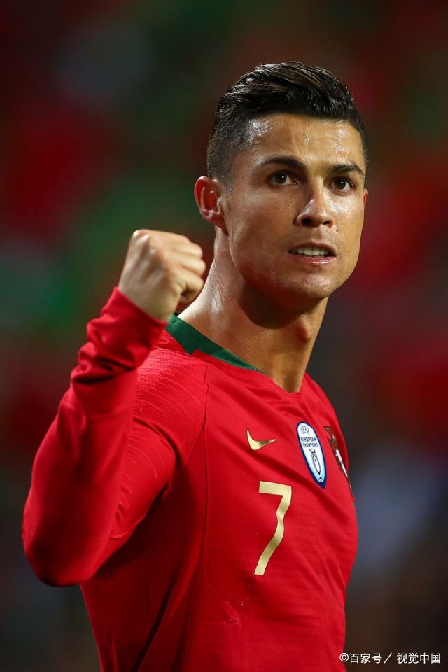 C罗成为欧洲杯历史最佳射手，你有什么看法？？