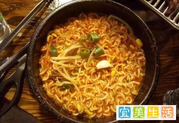 “国货之光”白象:被日资控股方便面围剿,拒绝与插旗菜业合作!