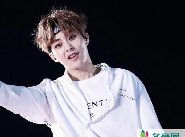 xiumin将入伍 xiumin服兵役准确时间曝光粉丝纷纷表示不舍