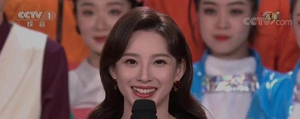马凡舒首登春晚时,还是大一新生
