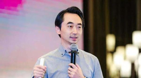 个人品牌|从5块写到6000万，被张艺兴崇拜的“普通人”刘润