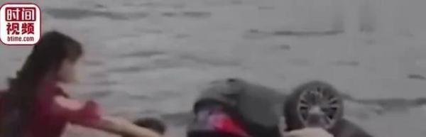 小车坠入洱海一家四口遇难,逝者家属仍在集中隔离未能料理后事