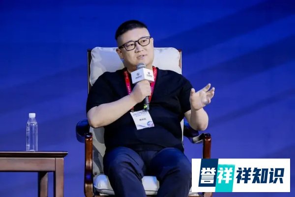 硅基智能创始人司马华鹏出席2025互联网大会