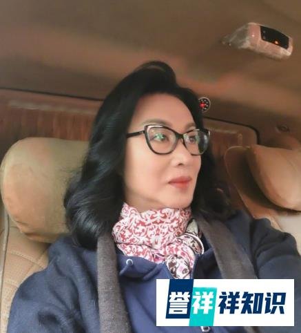 “毒舌”再出毒言，直指范氏姐弟靠脸吃饭，点名批评范丞丞无作品