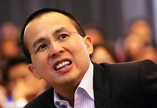李泽楷、梁洛施带儿子拍全家福，是不是复合了？