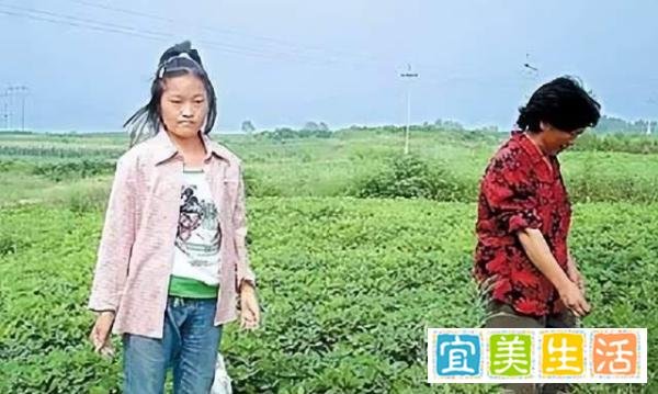 当初那个高考故意交白卷的“0分女孩”，17年过后，现状令人惋惜