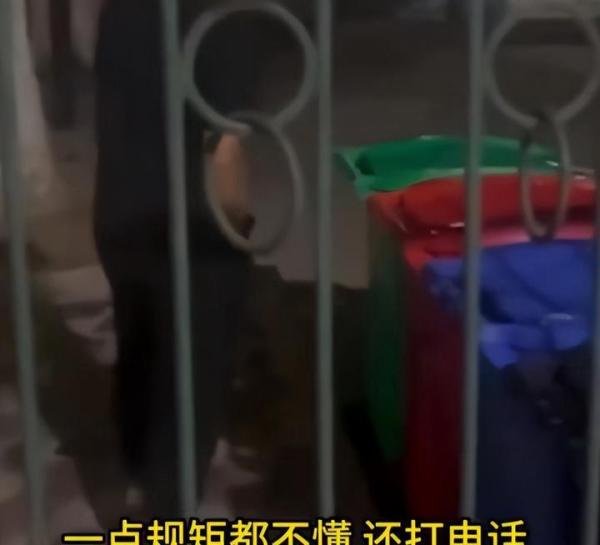 西安交大保安阻止学生用留学生专用垃圾桶还骂不懂事，学校回应了