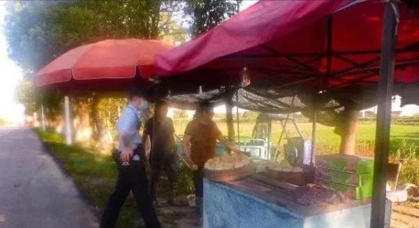 浙江嘉兴3人嘴馋上树偷摘84斤水蜜桃被拘 网友：以为自己是悟空啊